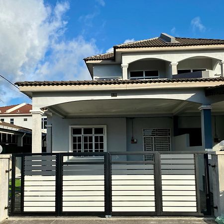 Desyafiq Homestay Kuala Kedah Buitenkant foto