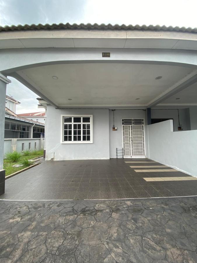 Desyafiq Homestay Kuala Kedah Buitenkant foto